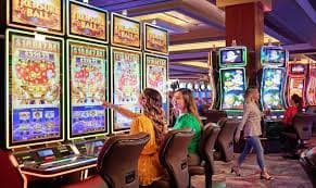 sbotop apk kasino live dealer meja baccarat roulette premium